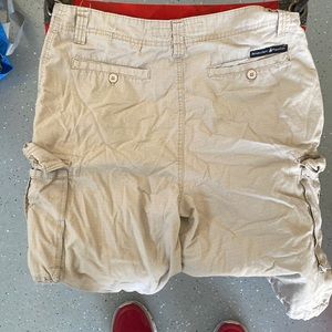 Beverly Hills Polo Club Cargo Shorts. Men’s size 34
